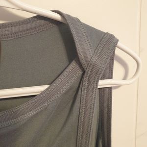 NWOT Paper Label Tank